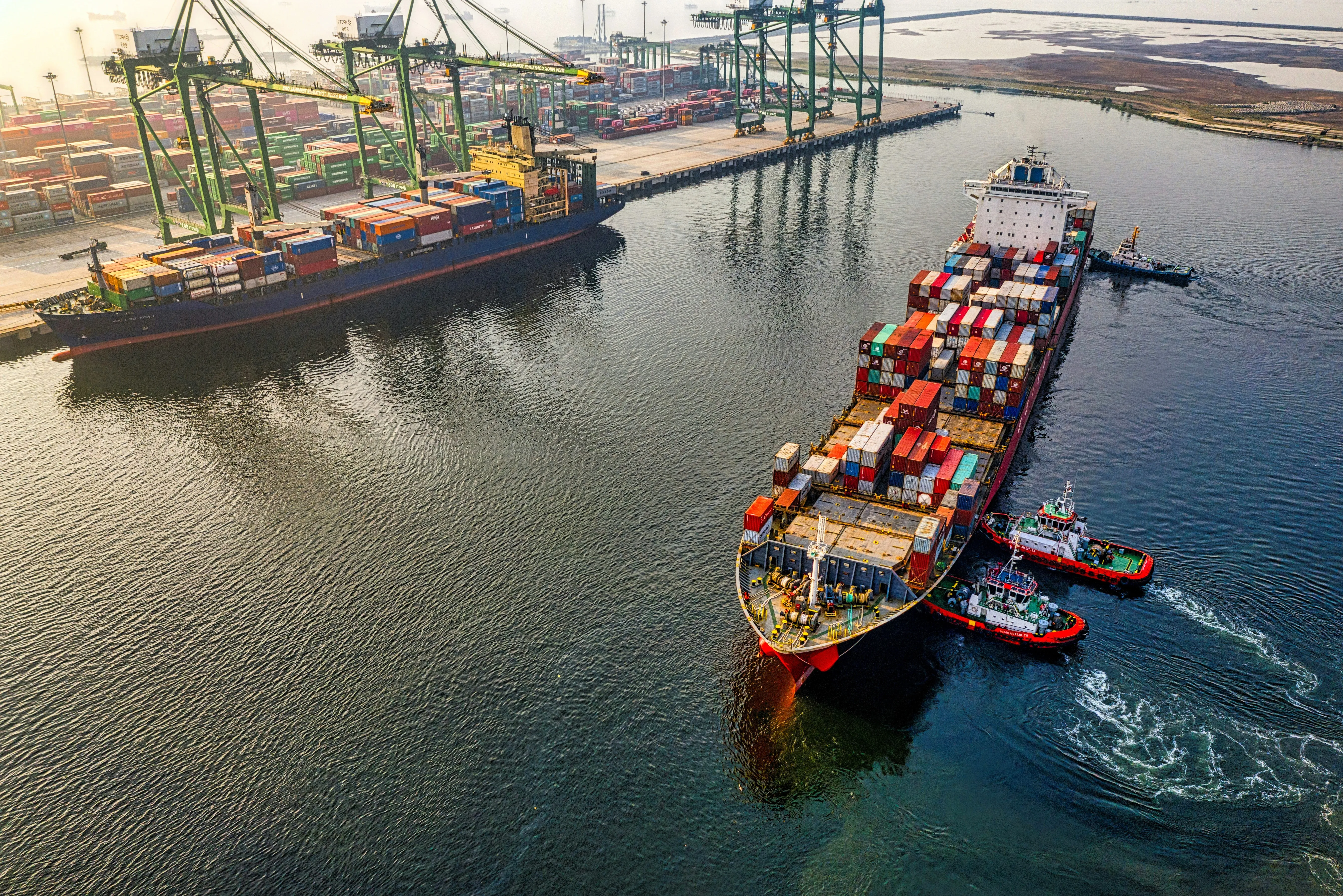 Al Munjiz Port Operations